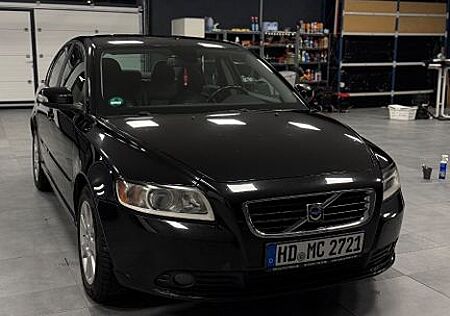 Volvo S40 D5 Geartronic Momentum