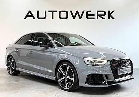 Audi RS3 Lim. 2.5 TFSI quattro*SCHALENSITZE*B&O*