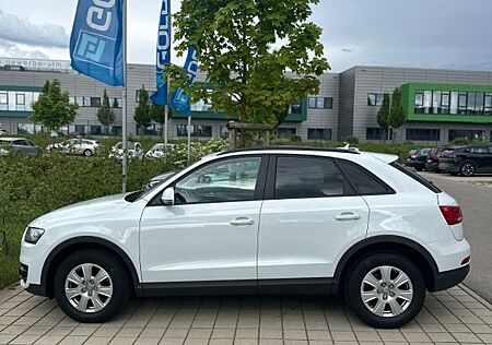 Audi Q3 2.0 TDI S tronic quattro -