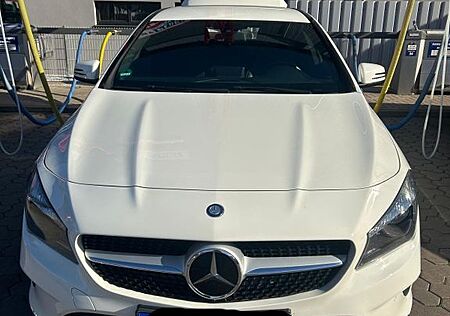 Mercedes-Benz CLA 220 Shooting Brake CLA 220 4MATIC DCT Ur...