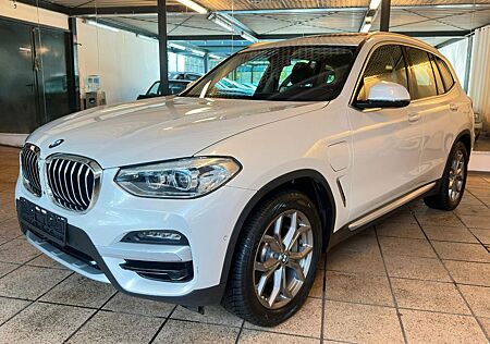 BMW X3 xDrive 30 e xLine Pano LED Navi 360° Kamera
