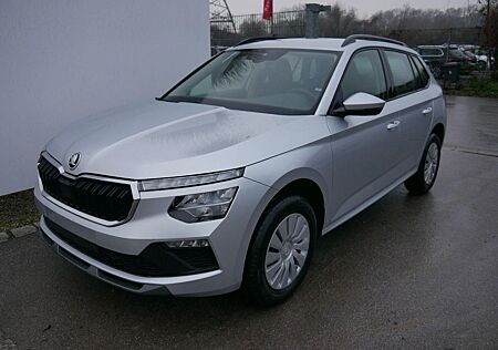 Skoda Kamiq Selection 1.0 TSI*PDC-HI*LED*SHZ*NAVI-Ü...
