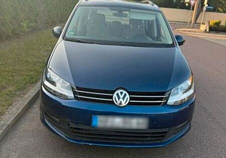 VW Sharan Volkswagen 2.0 TDI SCR DSG Navi Standheizung AHK