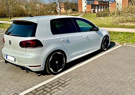 VW Golf Volkswagen 6 GTI Edition 35 / Oryxweiß Top gepflegt