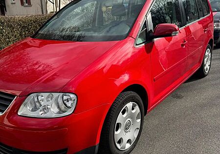 VW Touran Volkswagen 1.6 FSI Basis Basis