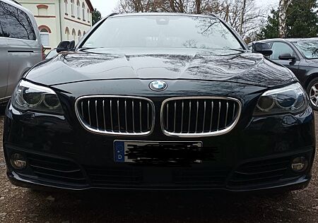 BMW 525d xDrive Touring A Luxury Line Luxury Line