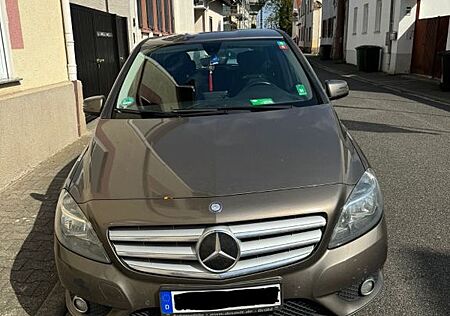 Mercedes-Benz B 180 CDI BlueEFFICIENCY -