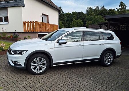 VW Passat Alltrack Volkswagen 2.0 TDI SCR 140kW DSG 4MOT A...