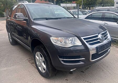 VW Touareg Volkswagen R5 TDI.Leder.Nav.AHK.Schiebed,TÜV ,10.26