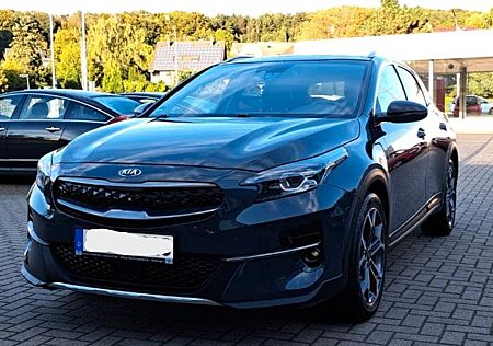 Kia XCeed Plug-in Hybrid Platinum | AHK | Navi |