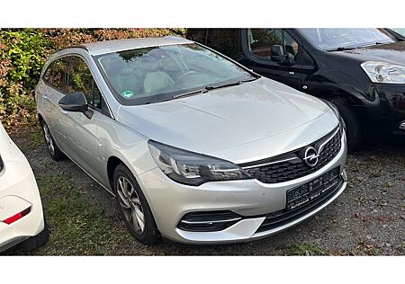 Opel Astra K Sports Tourer Elegance Seitenschaden Nav