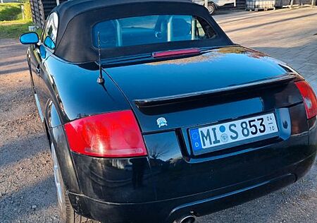 Audi TT Roadster 1.8T 110KW -