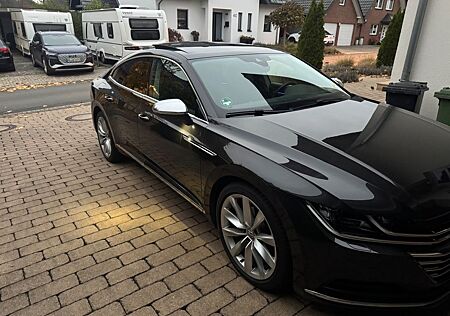 VW Arteon Volkswagen TDI DSG Elegance top gepflegt, fast voll