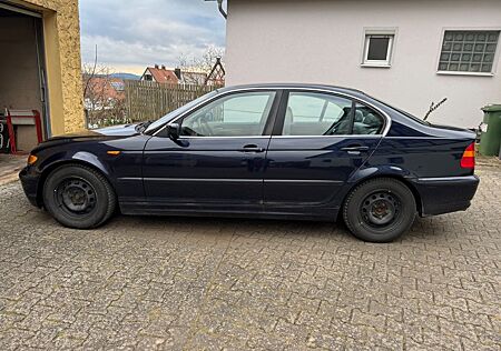 BMW 320i - E46