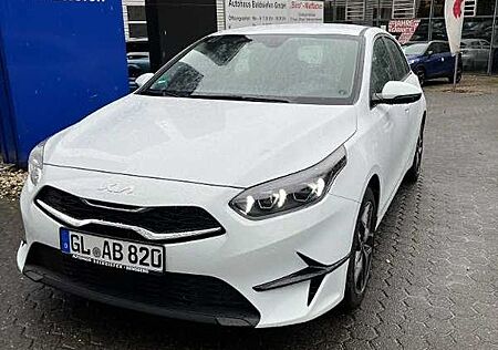 Kia Cee'd Ceed 1.5 T-GDI Spirit, DCT