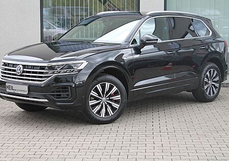 VW Touareg Volkswagen Atmosphere 4.0 TDI *NACHTSICHT*AHK*ACC*