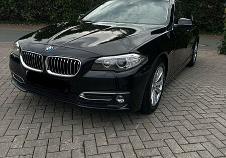 BMW 528i sDrive Luxury Facelift