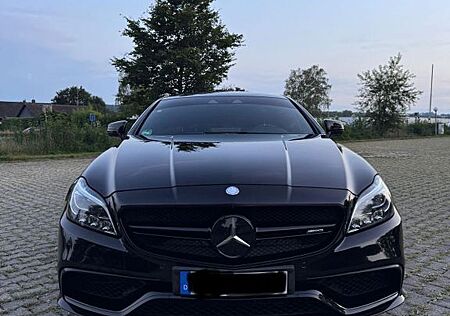 Mercedes-Benz CLS 63 AMG Mercedes-AMG CLS 63 S H&K Distronic Keyless