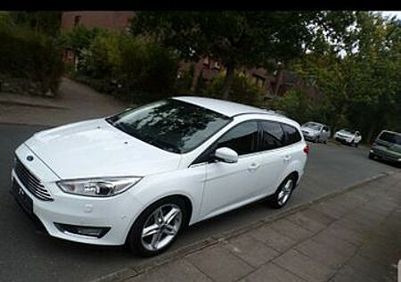 Ford Focus 1,5TDCi 88kW PowerSh. Titanium Turnier...