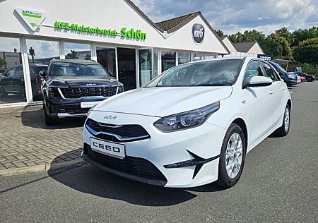 Kia Cee'd Ceed 1.5T Vision 140PS