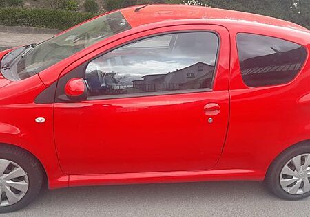 Toyota Aygo (X) Aygo (X) 1,0-l-VVT-i -