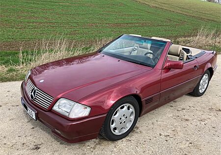 Mercedes-Benz SL 300 / 12 Jahre in unserem Besitz / TÜV neu