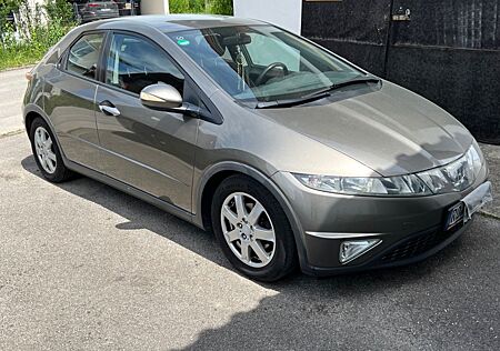 Honda Civic 1.8 Executive Executive