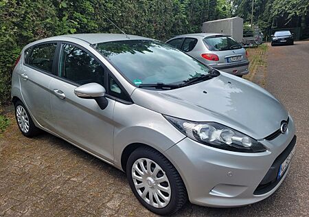 Ford Fiesta 1,25 60kW Trend 5-türig sehr gepflegt