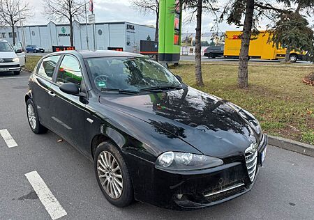 Alfa Romeo 147 8 ALU