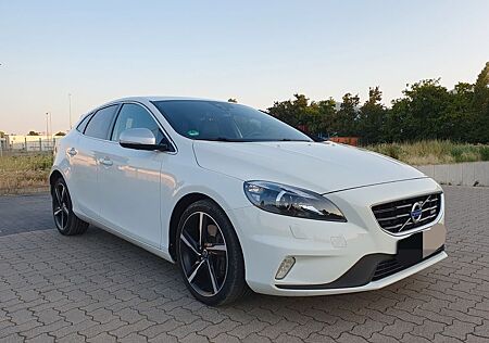 Volvo V40 gebraucht kaufen Volvo V40 D3 Geartronic Momentum R-Design Diesel