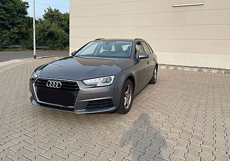 Audi A4 35 TDI S tronic Avant 1 Hand Vollscheckheft