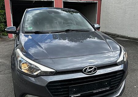 Hyundai i20 1.0 T-GDI blue 120ps Passion