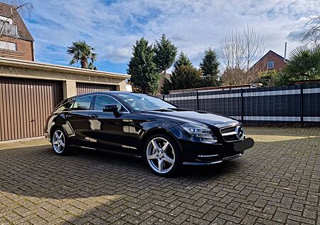 Mercedes-Benz CLS 500 Shooting Brake