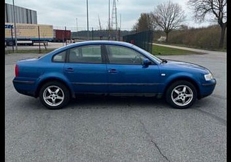 VW Passat Volkswagen 1.8 Auto Edition Edition TÜV NEU!!!