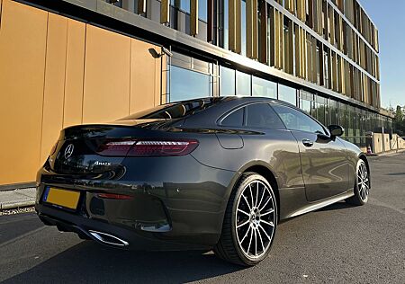 Mercedes-Benz E 220 E220d 4Matic AMG Facelift MB-Garantie Multibeam