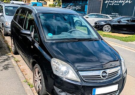 Opel Zafira 1.6 ecoFLEX mit AHK