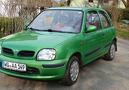 Nissan Micra 1.0 Salsa Salsa