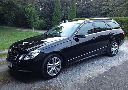 Mercedes-Benz E 250 T BlueEFFICIENCY ELEGANCE