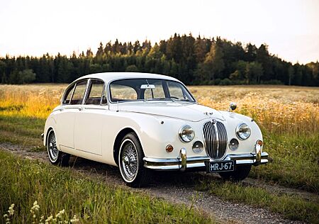 Jaguar MK II