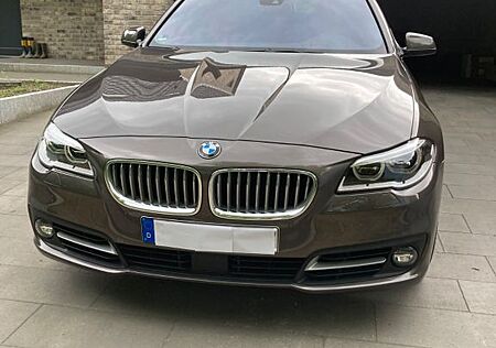 BMW 530d xDrive Touring-Navi/LED/Pano/Umbau Facelift