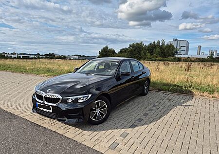 BMW 318i Top Zustand. Werksgarantie bis 12/2025