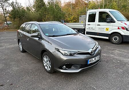 Toyota Auris Touring Sports 1,2L