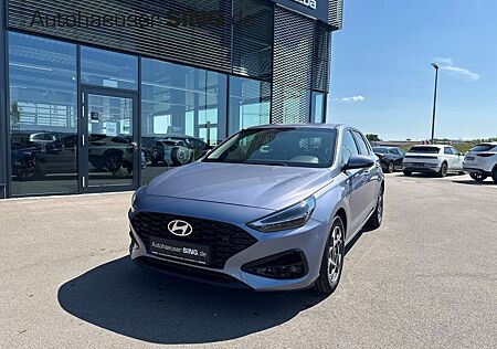 Hyundai i30 LED Kamera Digitales Cockpit PDCv+h NAV