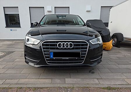 Audi A3 Sportback 2.0 TDI Quattro Autom. Ambiente
