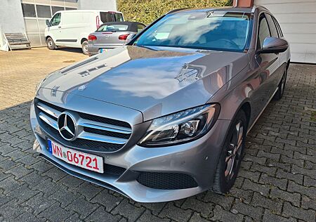 Mercedes-Benz C 200 CGI/Leder/Kamera/Tempomat/Avantgarde/LED/