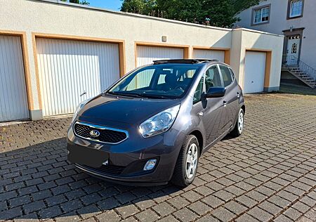 Kia Venga 1.6 nur 33.000 km & Panorama-Schiebedach!