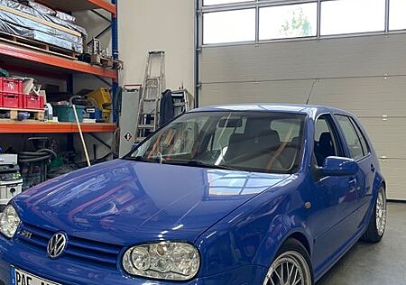 VW Golf Volkswagen 1.8T GTI