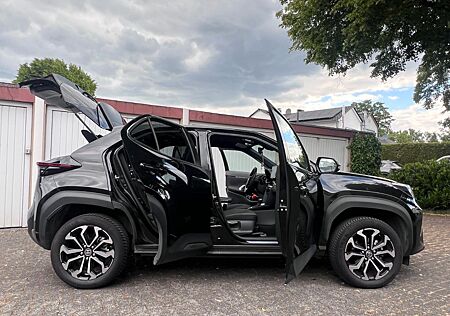 Toyota Yaris Cross 1,5-l-VVT-iE Team Deutschland