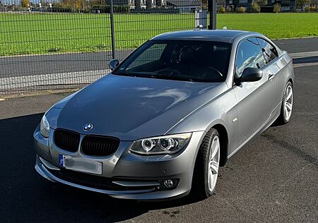 BMW 320i Coupé - LCI