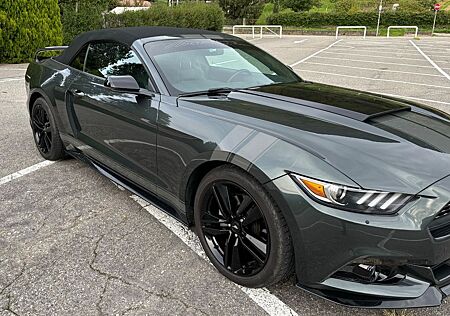 Ford Mustang 2.3 EcoBoost Auto -